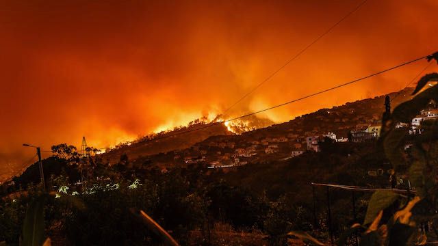 Climate change increases the risk of wildfires